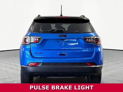 New 2023 Jeep Compass Latitude w/ Convenience Group AWD/4WD image 5
