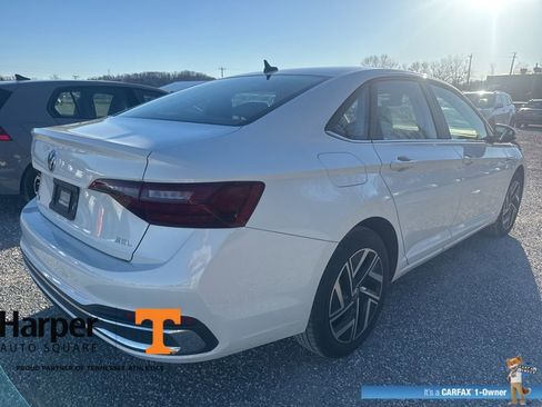 Used 2024 Volkswagen Jetta SEL image 4