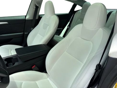 Used 2023 Tesla Model 3 Standard Range RWD image 8