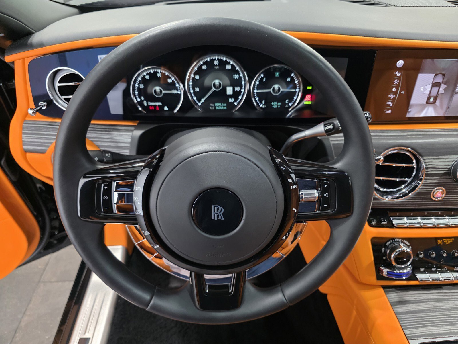 Used 2024 Rolls-Royce Ghost w/ Ghost Package AWD/4WD image 20