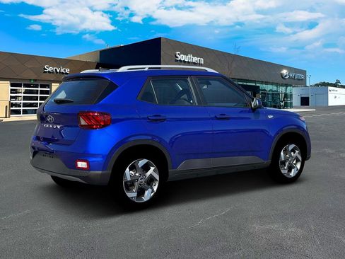 New 2026 Hyundai Venue SEL image 9