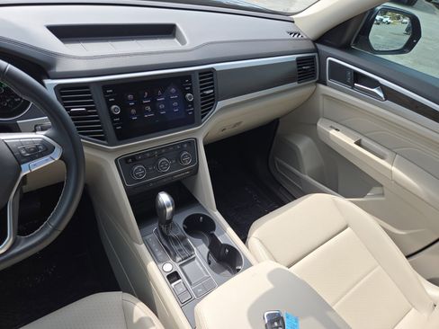 Used 2021 Volkswagen Atlas SE FWD image 21