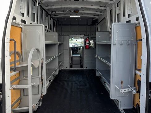 Used 2020 Nissan NV 2500 SV image 12