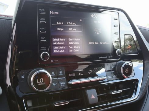 Used 2022 Toyota Highlander XSE image 36