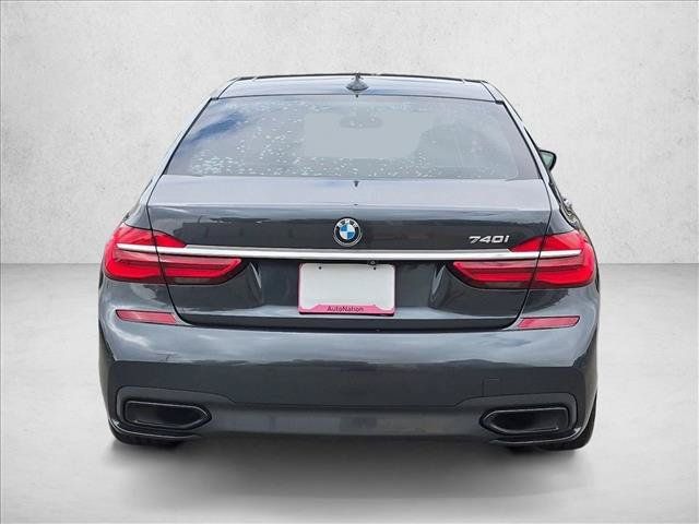 Used 2016 BMW 740i RWD image 7