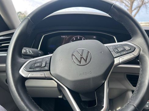 Used 2024 Volkswagen Jetta SE image 14