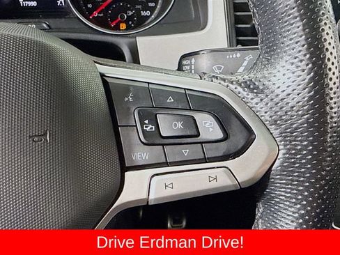 Used 2020 Volkswagen Atlas Cross Sport SE w/ Panoramic Sunroof Package FWD image 14