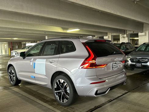 New 2026 Volvo XC60 B5 Plus w/ Protection Package Premier image 4
