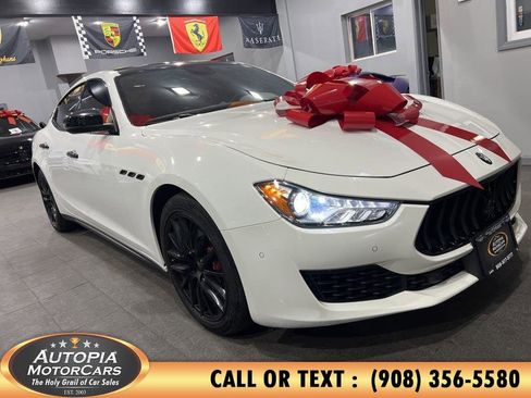 Used 2019 Maserati Ghibli S Q4 AWD/4WD image 36