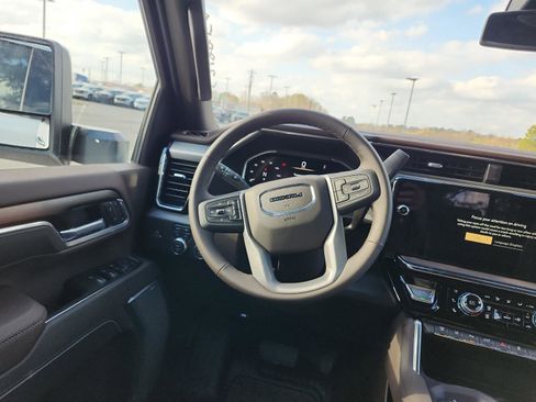 New 2026 GMC Sierra 2500 Denali image 12