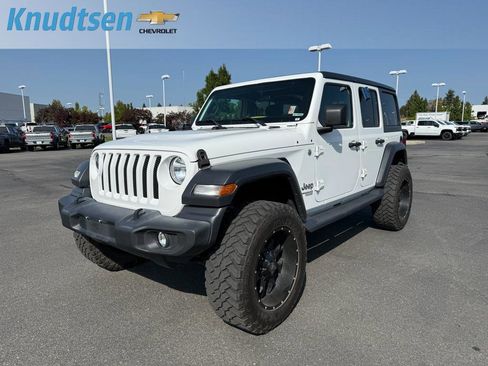 Used 2020 Jeep Wrangler Unlimited Sport S image 3