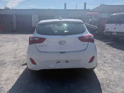 Used 2016 Hyundai Elantra GT w/ Option Group 02 FWD image 4