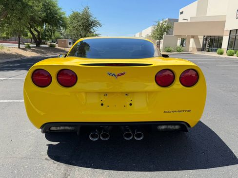 Used 2011 Chevrolet Corvette Coupe w/ Preferred Equipment Group RWD image 7
