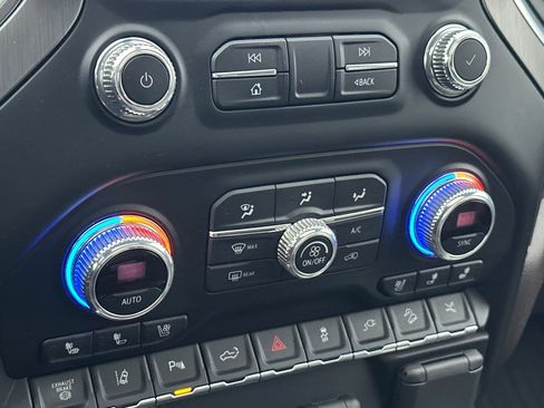 Used 2021 GMC Sierra 3500 Denali w/ Denali Ultimate Package image 19