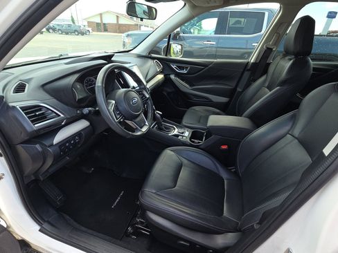 Used 2023 Subaru Forester Limited AWD/4WD image 8