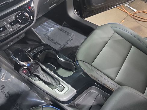 New 2026 Buick Envista Sport Touring w/ Convenience I Package FWD image 24