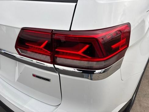 Used 2022 Volkswagen Atlas SE image 30