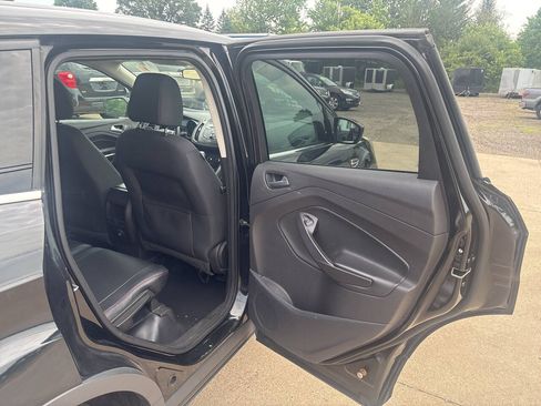 Used 2016 Ford Escape SE AWD/4WD image 16