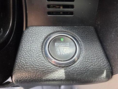 Used 2019 Ford F250 Lariat w/ Lariat Ultimate Package AWD/4WD image 10