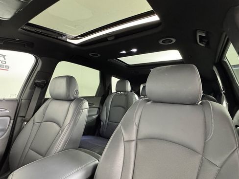 Used 2023 Buick Enclave Essence w/ Experience Buick Package AWD/4WD image 14