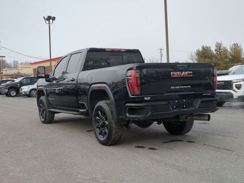 Used 2024 GMC Sierra 2500 AT4 w/ AT4 Premium Plus Package image 7