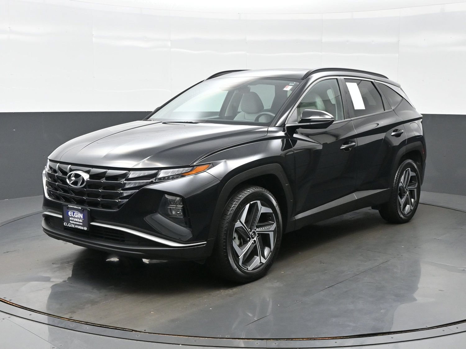 Certified 2023 Hyundai Tucson SEL w/ Convenience Package AWD/4WD image 2