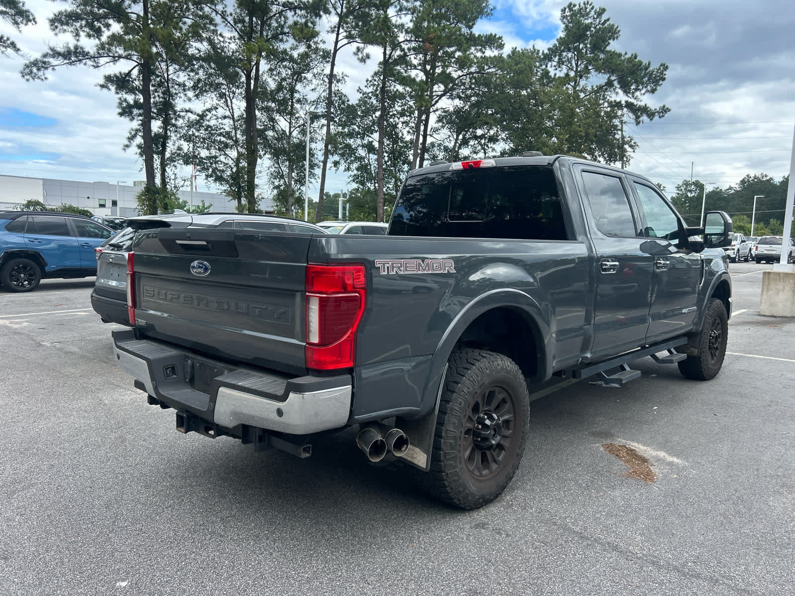 Used 2021 Ford F250 Lariat w/ Tremor Off-Road Package AWD/4WD image 5