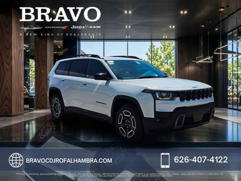 New 2026 Jeep Cherokee Laredo AWD/4WD image 1