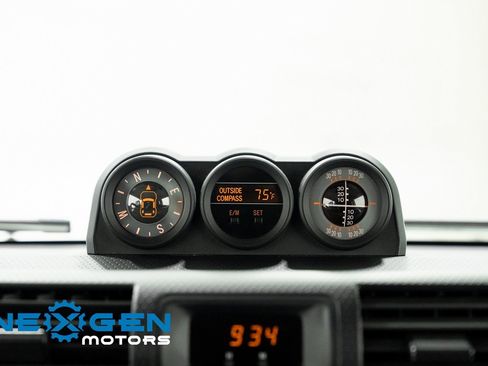 Used 2014 Toyota FJ Cruiser 4WD image 12