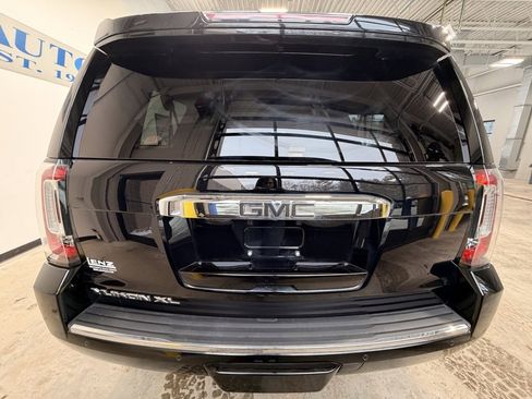 Used 2019 GMC Yukon XL Denali image 6