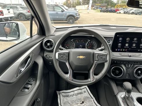 Used 2024 Chevrolet Blazer LT w/ Convenience Package FWD image 13