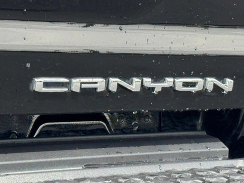 Used 2026 GMC Canyon Denali AWD/4WD image 13