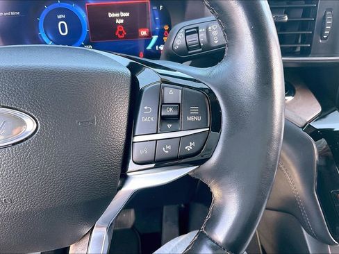 Certified 2023 Ford Explorer Platinum w/ Technology Package image 17