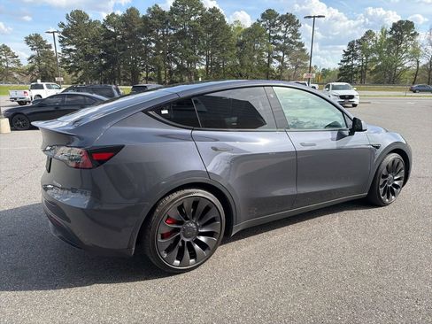 Used 2022 Tesla Model Y Performance image 7