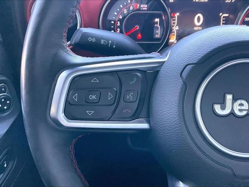 Used 2018 Jeep Wrangler Rubicon AWD/4WD image 10