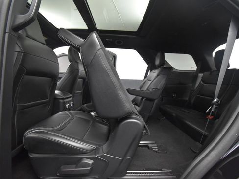 Used 2024 Ford Explorer ST w/ Technology Package image 46