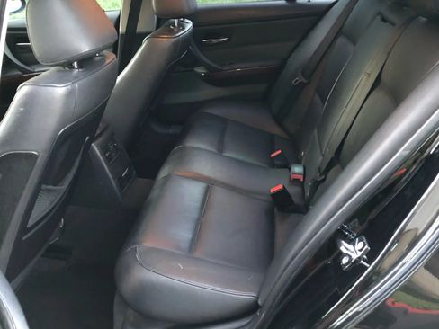 Used 2006 BMW 330i Sedan RWD image 18