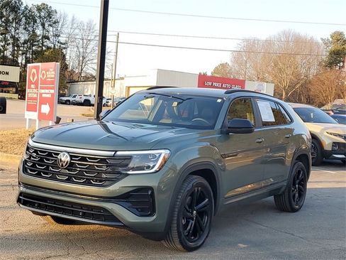 Certified 2026 Volkswagen Atlas Cross Sport SEL R-Line image 32