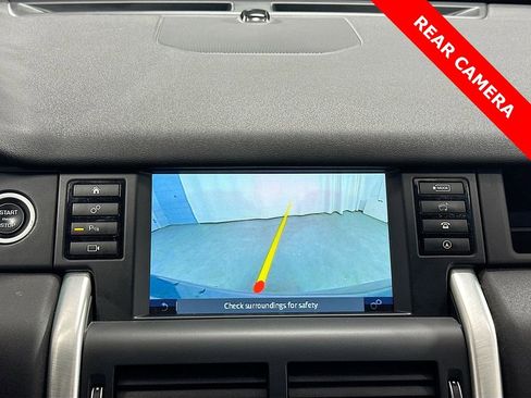 Used 2018 Land Rover Discovery Sport HSE image 15