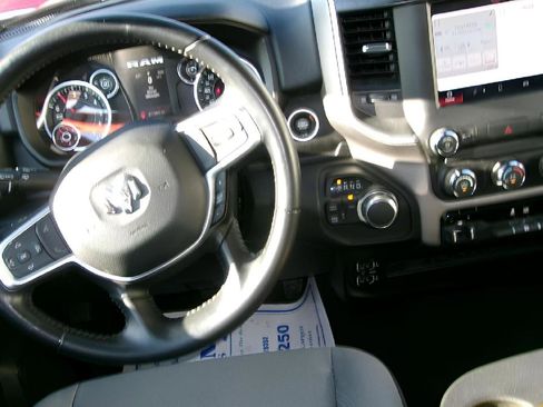 Used 2024 RAM 2500 Big Horn w/ Bed Utility Group image 11