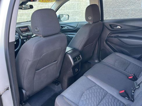 Used 2021 Chevrolet Equinox LT w/ Driver Convenience Package FWD image 28
