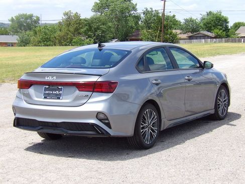 Used 2023 Kia Forte GT-Line w/ GT-Line Premium Package FWD image 6