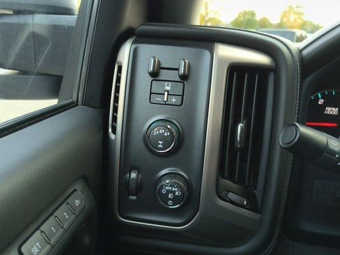 Used 2019 GMC Sierra 2500 Denali w/ Duramax Plus Package image 22