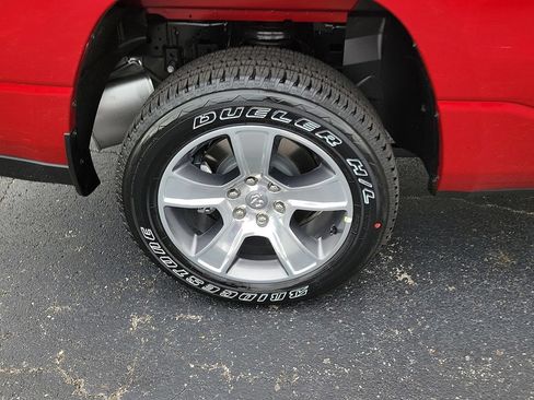 New 2026 RAM 1500 Express AWD/4WD image 8