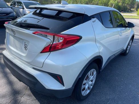 Used 2019 Toyota C-HR LE image 5