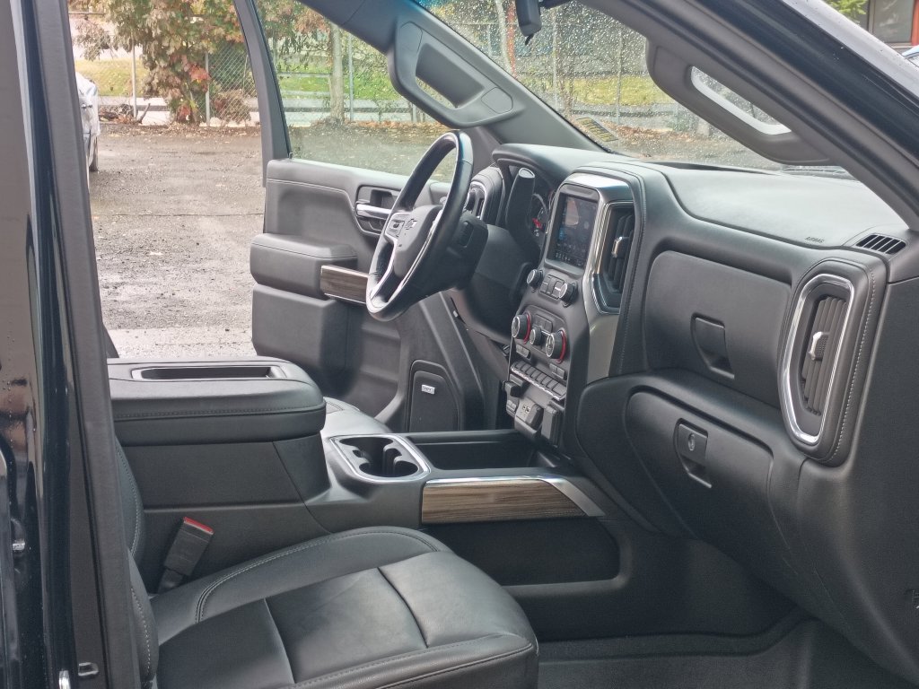Used 2022 Chevrolet Silverado 1500 RST w/ Convenience Package II AWD/4WD image 18