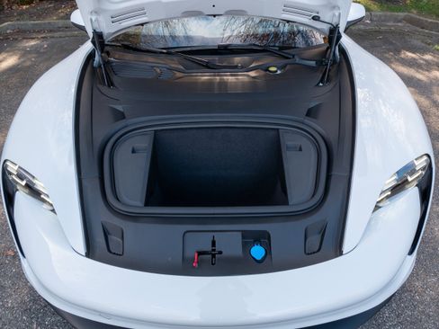 Used 2022 Porsche Taycan image 42