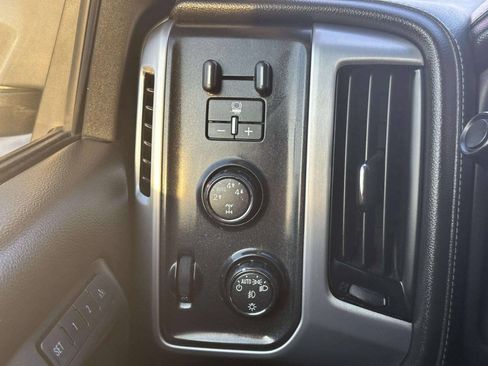 Used 2015 GMC Sierra 1500 SLT w/ SLT Crew Cab Value Package AWD/4WD image 27