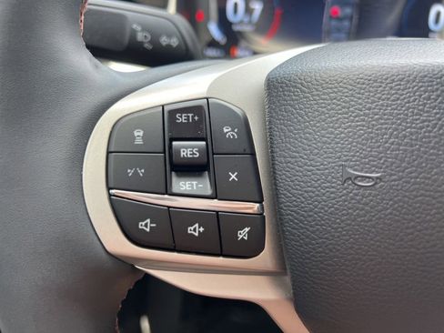 Used 2026 Ford Explorer Active RWD image 28