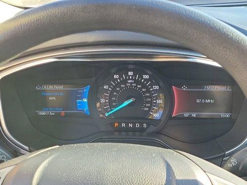 Used 2020 Ford Fusion SE image 25